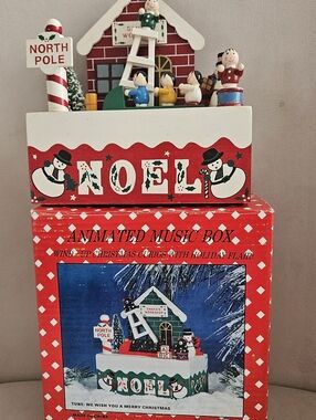 Vintage Style Animated Musical Christmas Scene From Mr. Christmas.